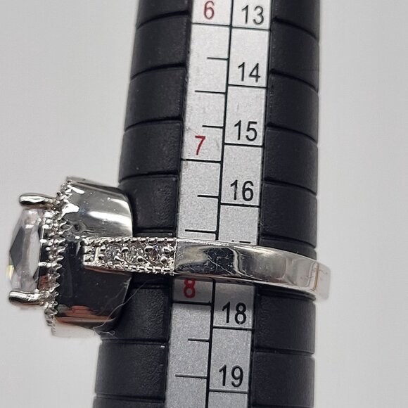Silver Tone Fashion Ring Square Cut Faceted SZ 7.75 Bling Wedding - Picture 8 of 9